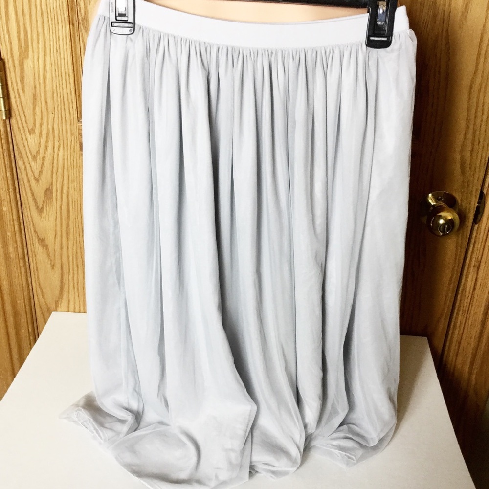 Versatile Gray reversible skirt size medium